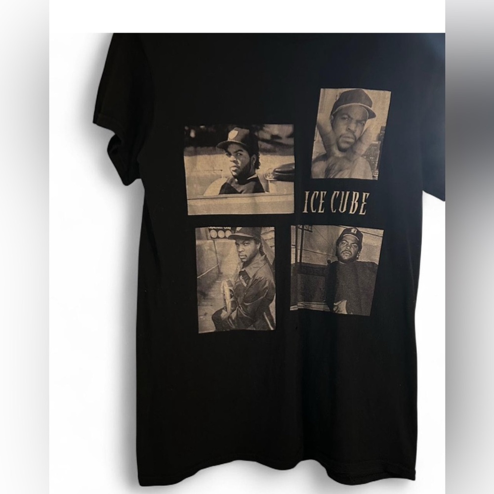 Black Short Sleeve Tee with Retro Graphic Design Ice Cube Unisex Small T Shirt